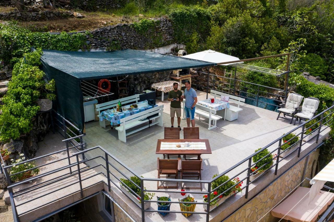 Apartmán And Roberto B. Valun